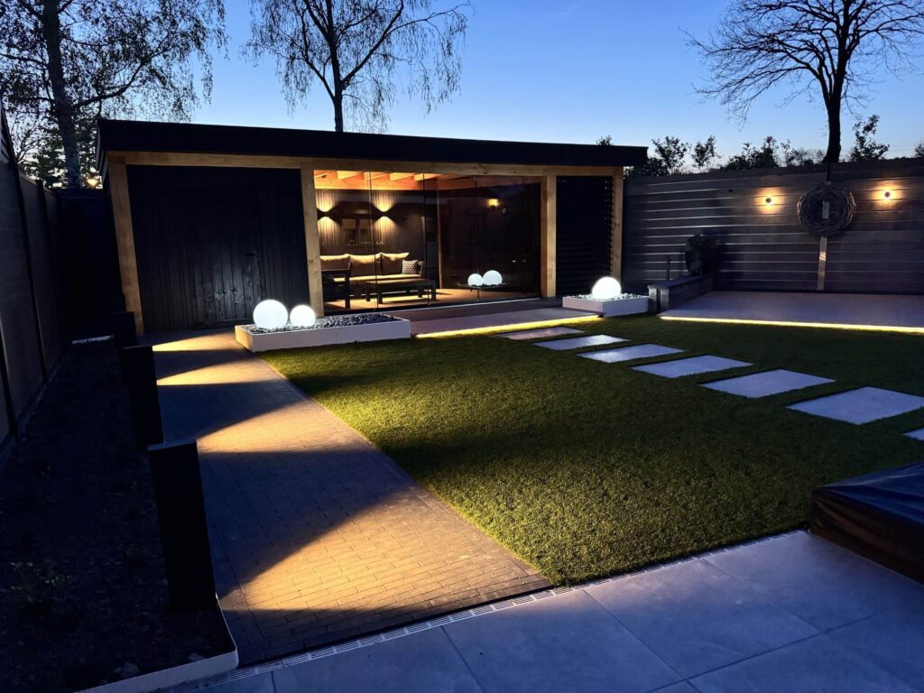 Tuinverlichting door Rombouts Sierbestratingen in Roosendaal